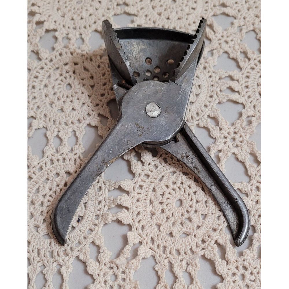 Vintage Aluminum Handheld Manual Juicer Citrus Squeezer